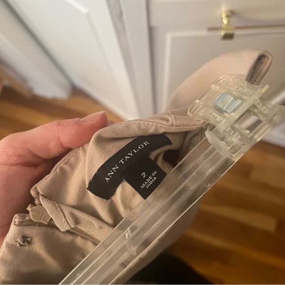 Ann Taylor Khaki pencil skirt - Picture 3 of 3